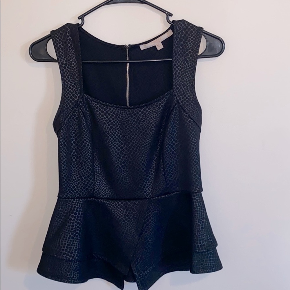 GUESS black peplum top with exposed zipper